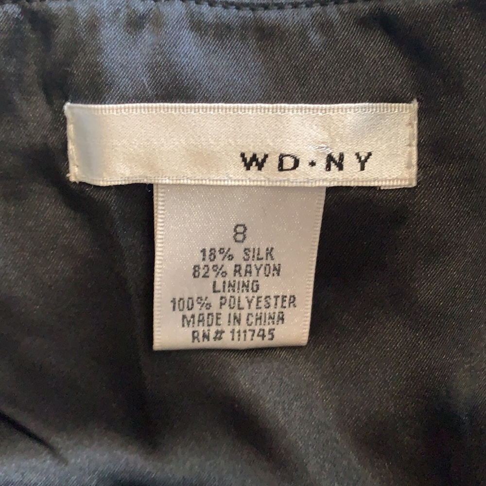 WD.NY size 8 silkblend black velvet embroidered cami top in excellent condition - Picture 4 of 7